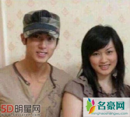 吴尊老婆正脸曝光 样貌清秀气质温和