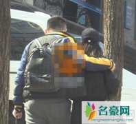 柳岩携神秘男子甜蜜同行 恋情疑似曝光暂无回应