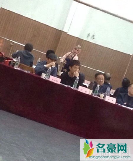 各大艺术院校招生开始 胡歌姚晨变身作监考老师