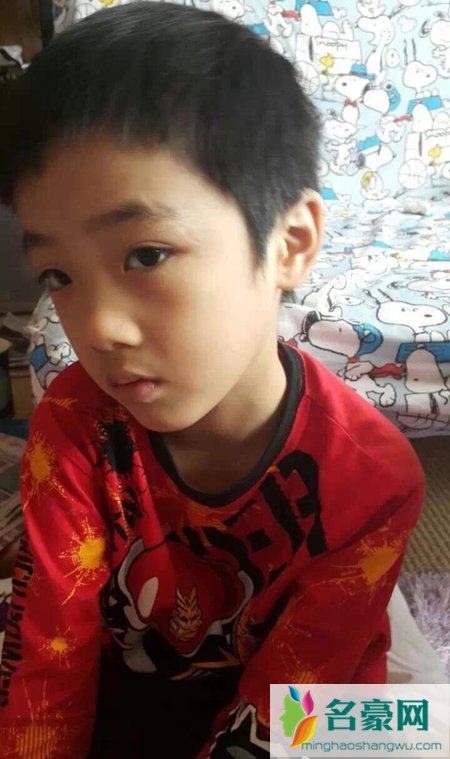 吴镇宇儿子眼睛受伤缝针 吴镇宇儿子受伤原因