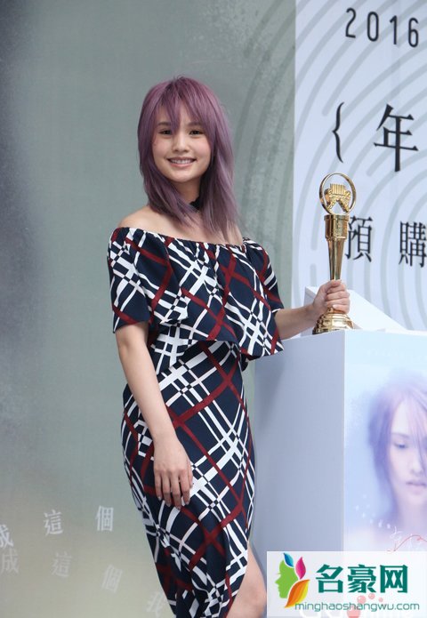 小鬼强吻杨丞琳照片 杨丞琳男友小鬼