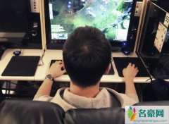为逃学自称神仙 网友神评论你咋不上天