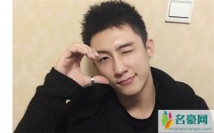 疑是王雨馨妹妹发长文为姐姐鸣不平 微博上演年度