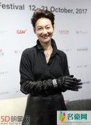 惠英红竟把赞助商珠宝当垃圾扔 感谢送捡回员工一