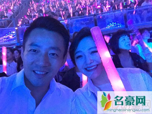 周杰伦演唱会众星捧场 大s安以轩欧阳三姐妹齐聚