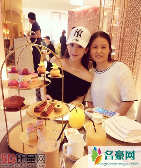 方媛为郭富城产下一女 方媛低调出院女儿仍需留院观察