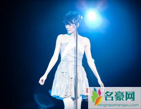 王菲“幻乐一场”演唱会门票入了谁的手 票价风波如何解