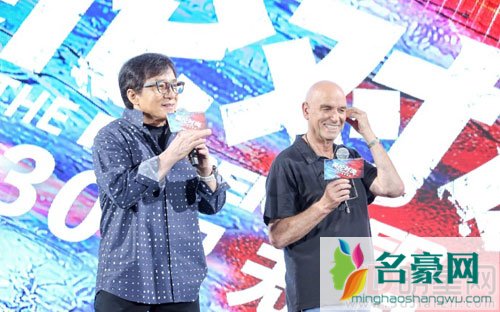 英伦对决发布会 63岁成龙肌肉腐烂坚持拍戏
