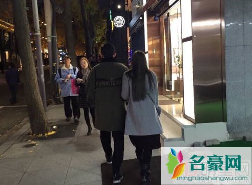网友偶遇周杰伦昆凌 周氏夫妇泰国游玩