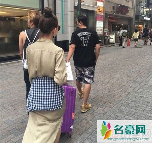 网友偶遇周杰伦昆凌 周氏夫妇泰国游玩