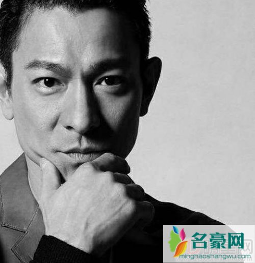 刘德华尼泊尔祈福 身体暴瘦让人担忧