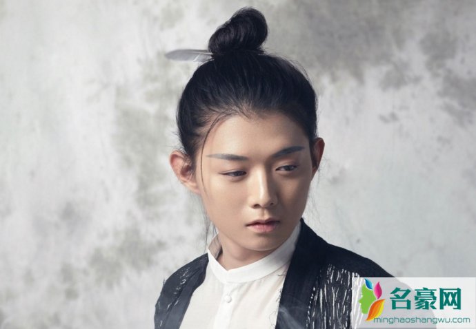 为啥很多人讨厌霍尊
