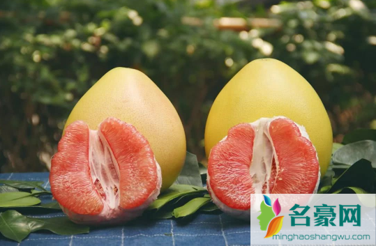 红心柚为什么果肉是淡粉色的2