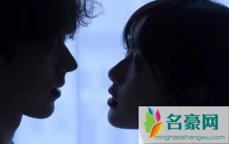 为什么现在的男生都喜欢姐姐1