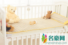 婴儿床买1米还是1米2 婴儿床怎么选择