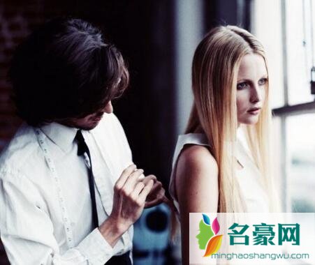 男女间产生情愫的征兆