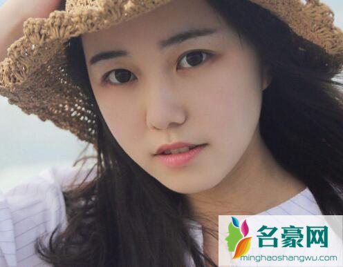 男女间产生情愫的征兆
