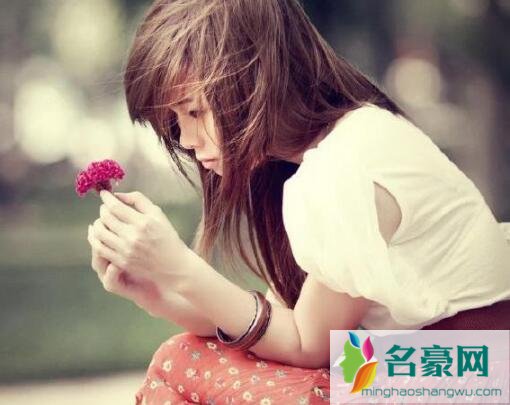 离异女人对你有好感的表现