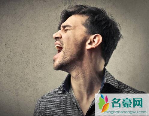 男人和你闹情绪的表现