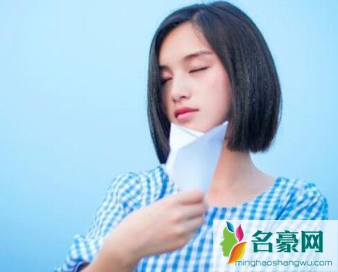 男生特别想亲你的表现