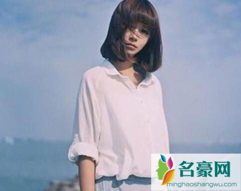 女人拉黑不删除的心态