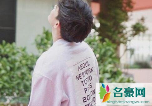 女生信任依赖男生的表现