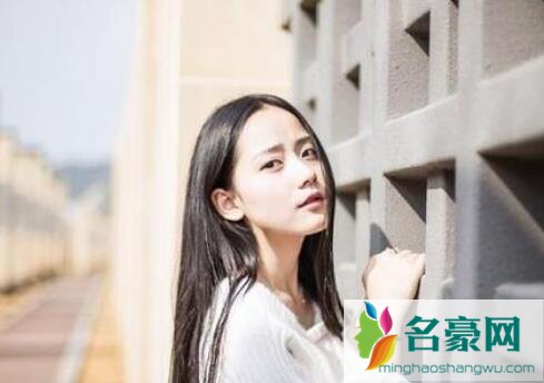 女生信任依赖男生的表现