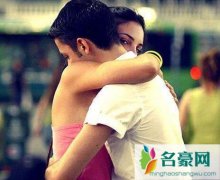 老男人喜欢什么样的情人，听话懂事的女人最得男人
