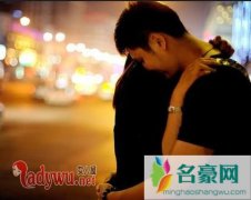 一个男人把你放在心里会有哪些表现，真正在乎你的