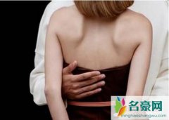 男生爱睡什么样的女生，揭男生怎样暗示女生想要