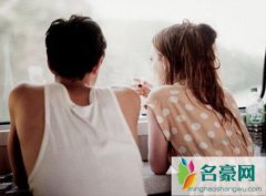 男女聊天到什么程度算暧昧，一些话题在暧昧时会自