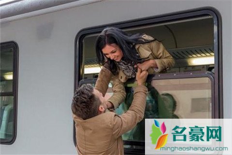 异地恋情侣