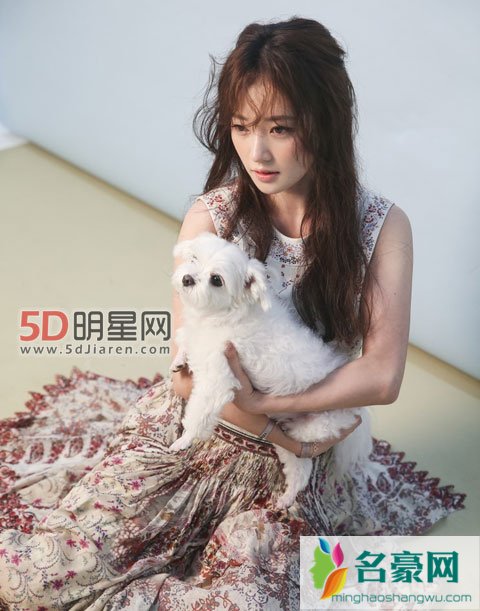 黄轩最新恋情是韩国女星 宋昰昀微博粉丝互动人气飙升 