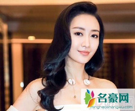 王鸥工作室声明斥网络暴力 回应公开索吻包贝尔