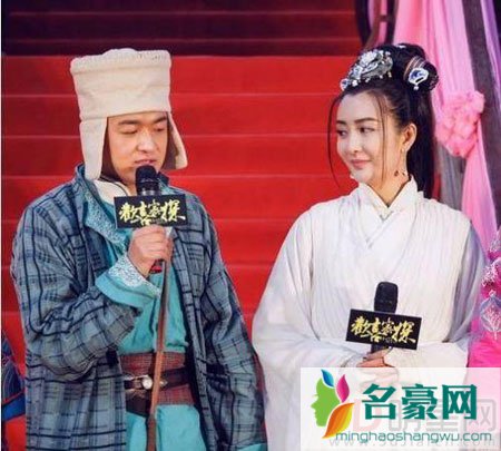 王鸥工作室声明斥网络暴力 回应公开索吻包贝尔
