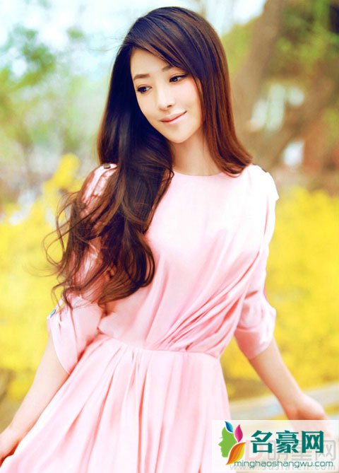 陈紫函今日大婚美轮美奂 婚礼场地选在圣弗洛伦逖娜城堡