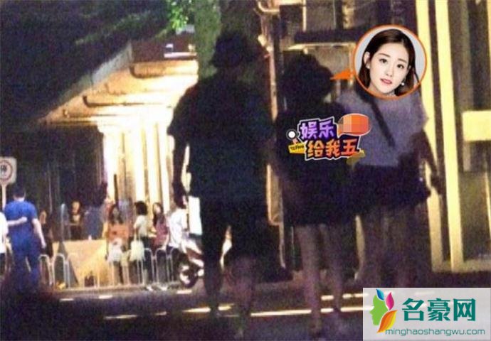 祝绪丹多次被该男子揩油