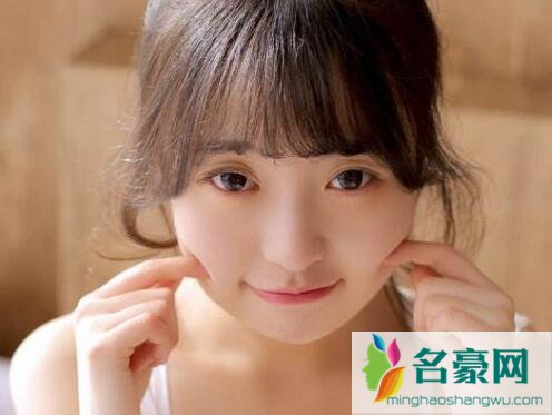 刚搬来的漂亮女邻居