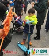 杜江霍思燕女儿疑曝光，杜江霍思燕家庭状况有两个