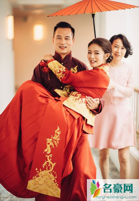 安以轩夏威夷举办豪华婚礼 陈小春董璇陈乔恩到场庆贺