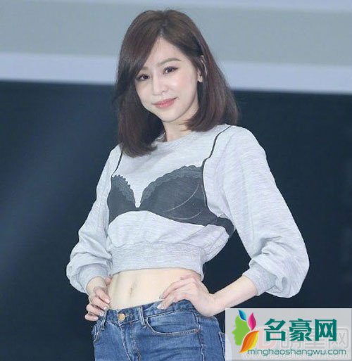 王心凌事业忙不断 与姚元浩分手后谈感情