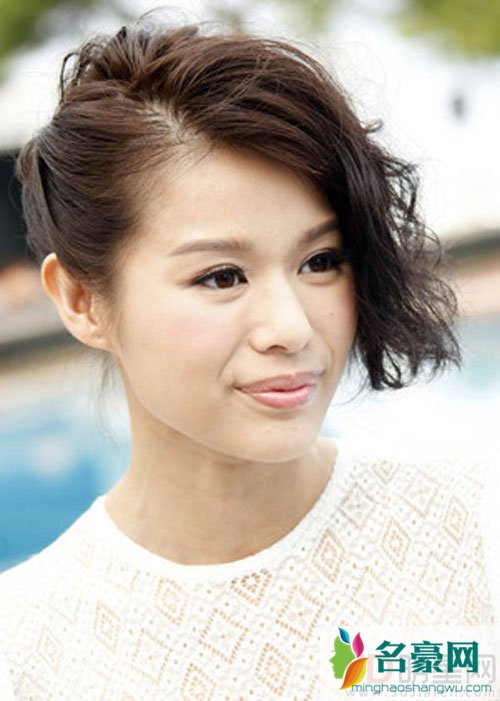 胡杏儿怀孕网友送祝福 拒绝透露性别生活幸福