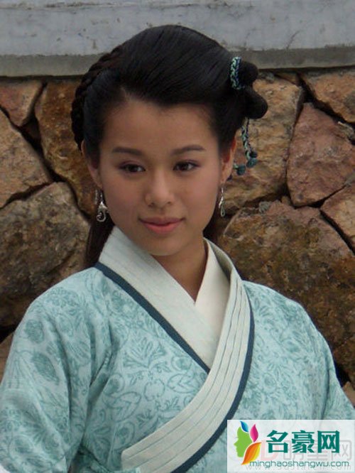 胡杏儿怀孕网友送祝福 拒绝透露性别生活幸福