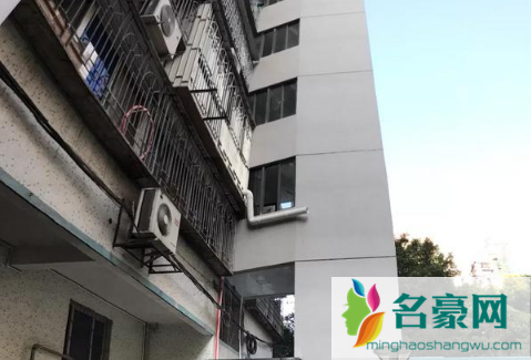 国家已经叫停了老旧小区装电梯了吗3