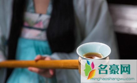 女人每次喝黄酒喝多少为最佳2