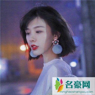 女人喜欢你的身体语言