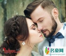 一个男人爱你会碰你吗，真正爱你的男人是这样的