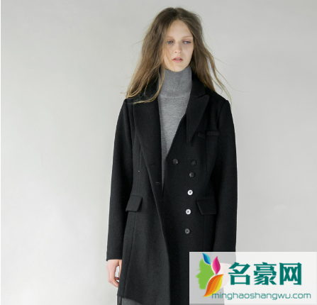 新买的澳毛大衣有味道正常吗3