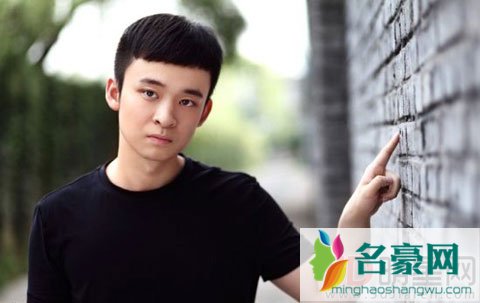 娱乐圈中的太子爷董子健资料 董子健在《少年巴比伦》中的角色