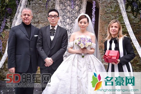 张靓颖妈妈揭露大团圆内幕 冯轲用张靓颖生命做威胁